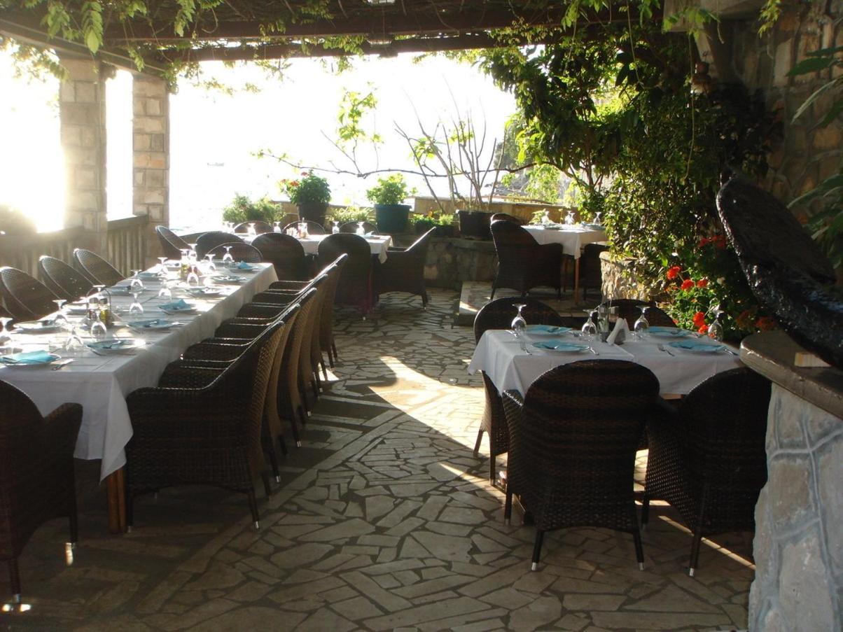 Apartments Grispolis Tivat Exterior photo