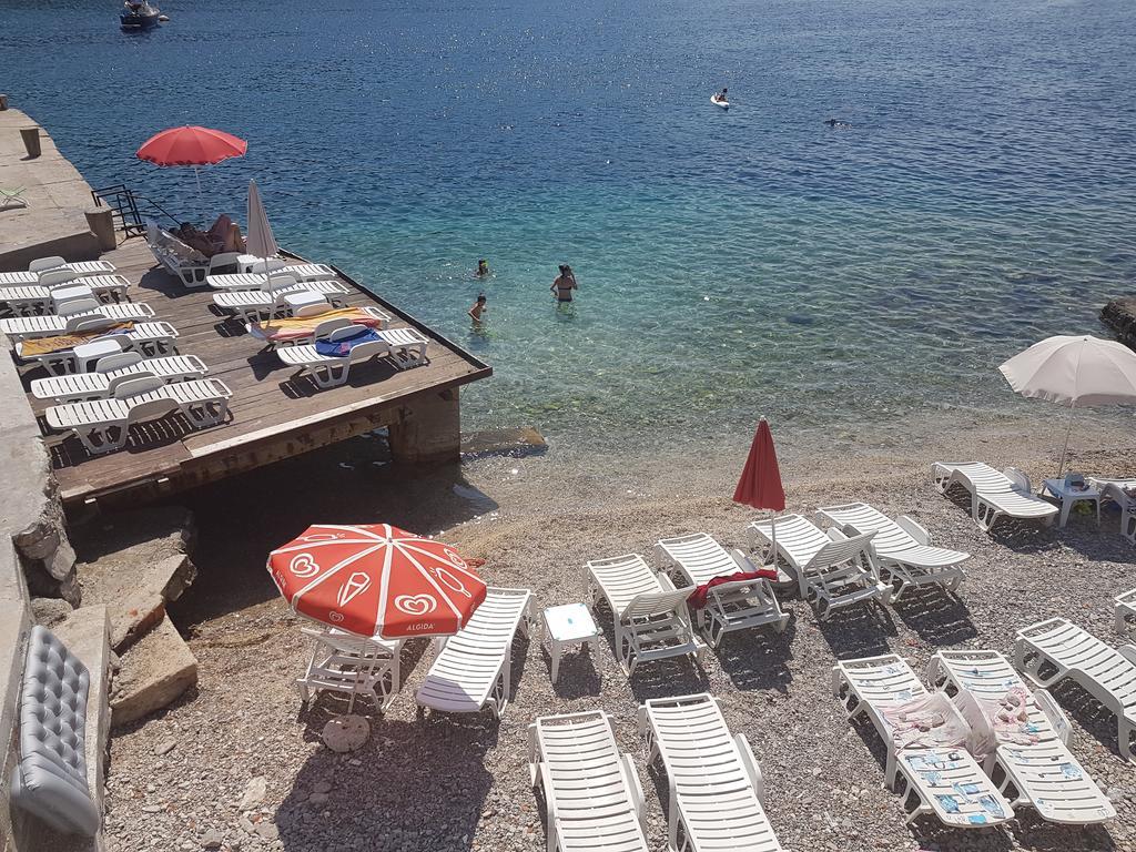 Apartments Grispolis Tivat Exterior photo