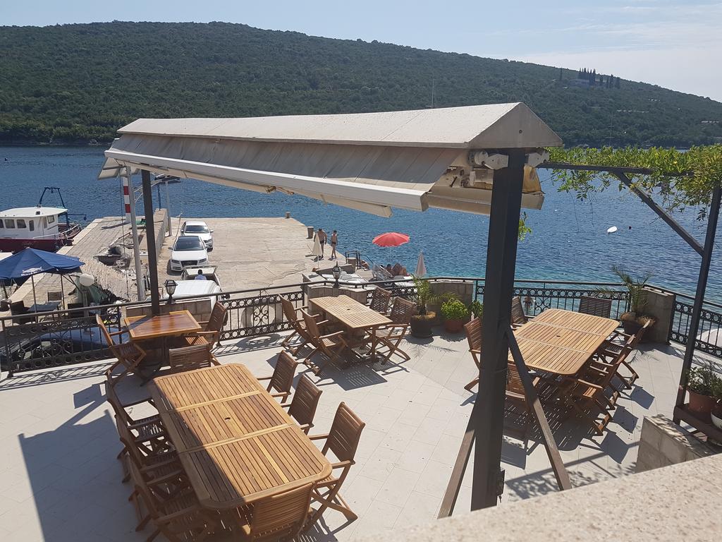 Apartments Grispolis Tivat Exterior photo