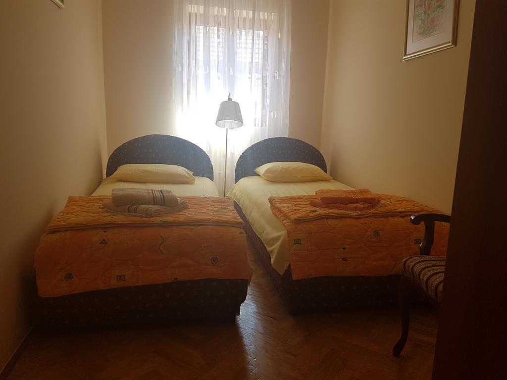 Apartments Grispolis Tivat Exterior photo